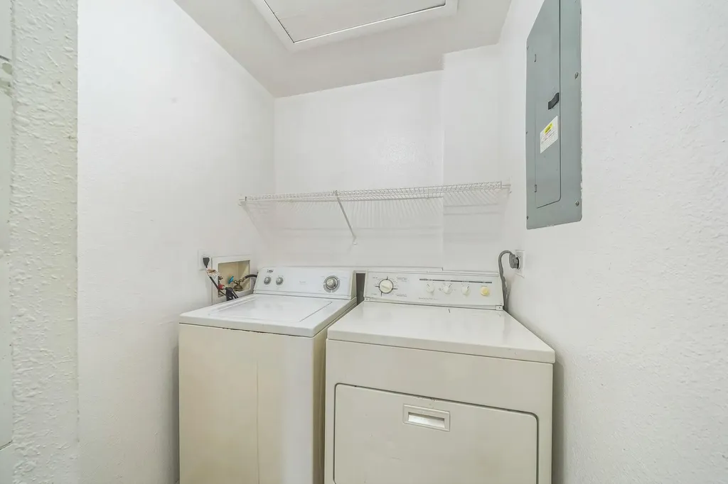 390 SW Colesbury Avenue Port St Lucie FL 34953