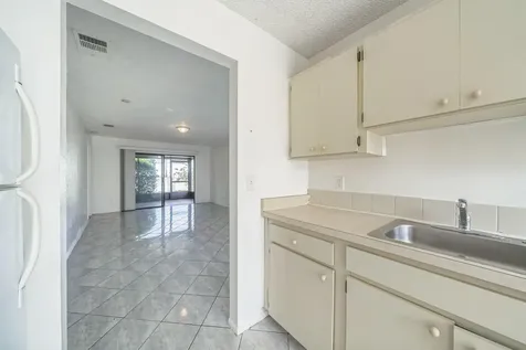 390 SW Colesbury Avenue Port St Lucie FL 34953