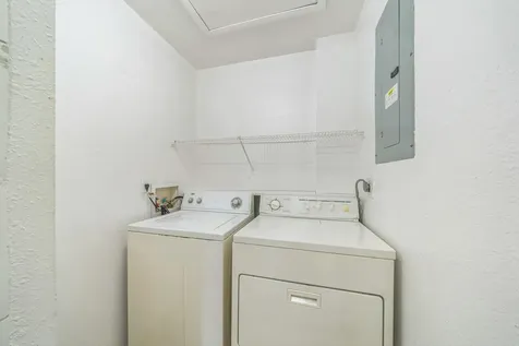 390 SW Colesbury Avenue Port St Lucie FL 34953