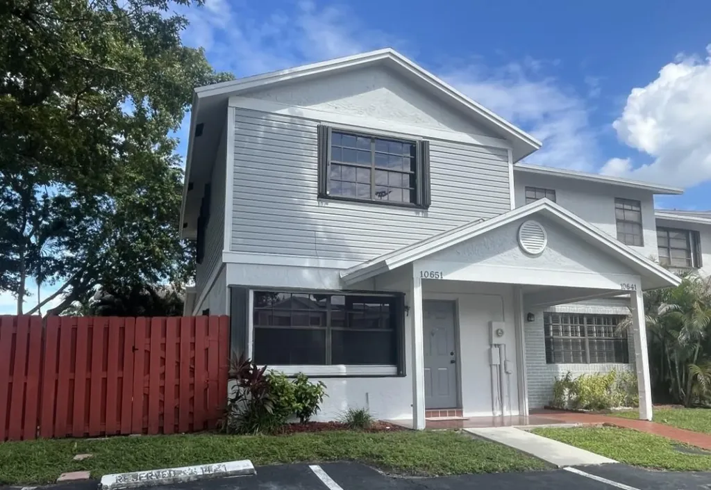 10651 NW 1st Street Pembroke Pines FL 33026