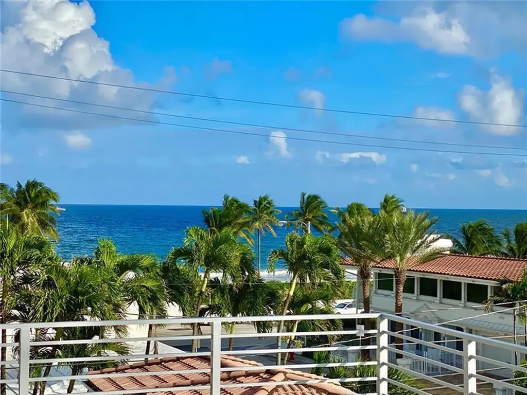 3325 NE 18th Fort Lauderdale FL 33305