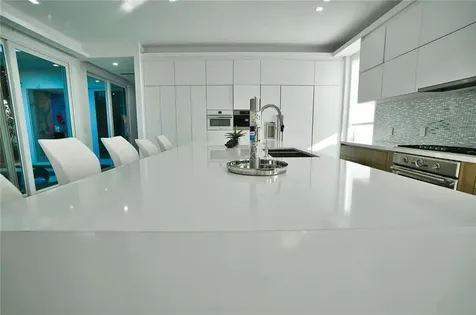 3325 NE 18th Fort Lauderdale FL 33305