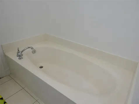 2299 NE 9th Avenue Wilton Manors FL 33305