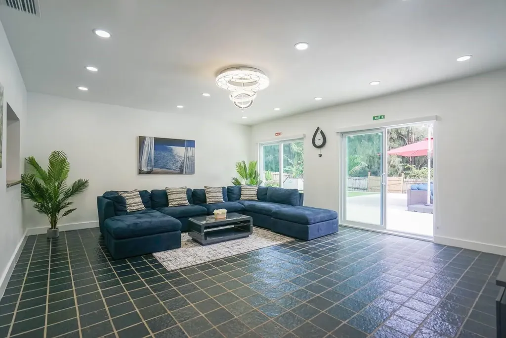 3150 Calle Largo Drive Hollywood FL 33021
