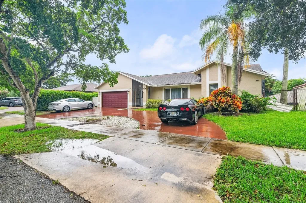5028 NW 48th Avenue Coconut Creek FL 33073