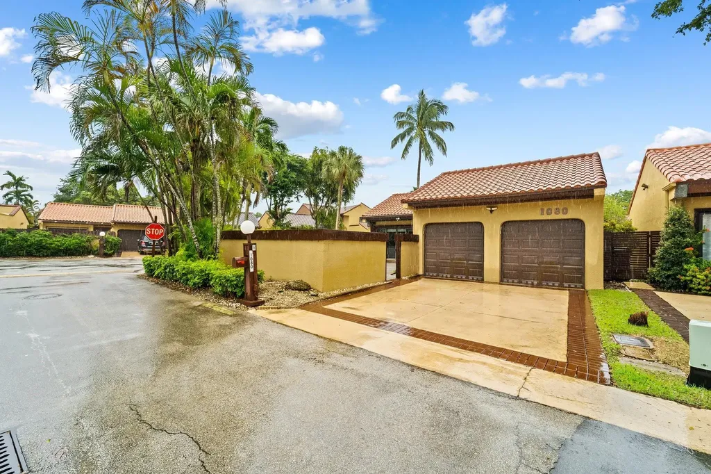 1080 NE 203rd Terrace Miami FL 33179