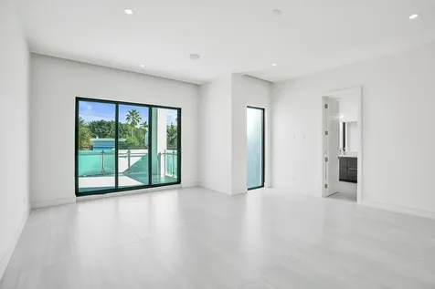 4524 Sea Grape Drive Lauderdale By The Sea FL 33308