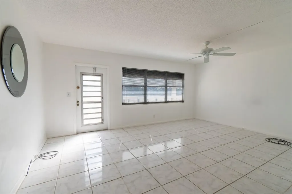 4035 Cambridge B Deerfield Beach FL 33442