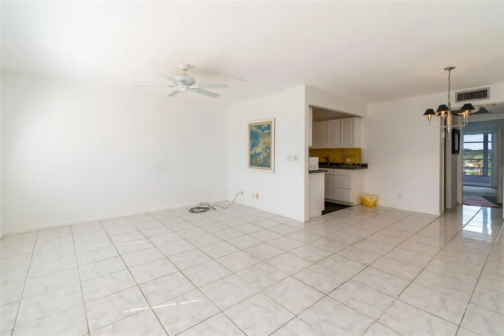 4035 Cambridge B Deerfield Beach FL 33442