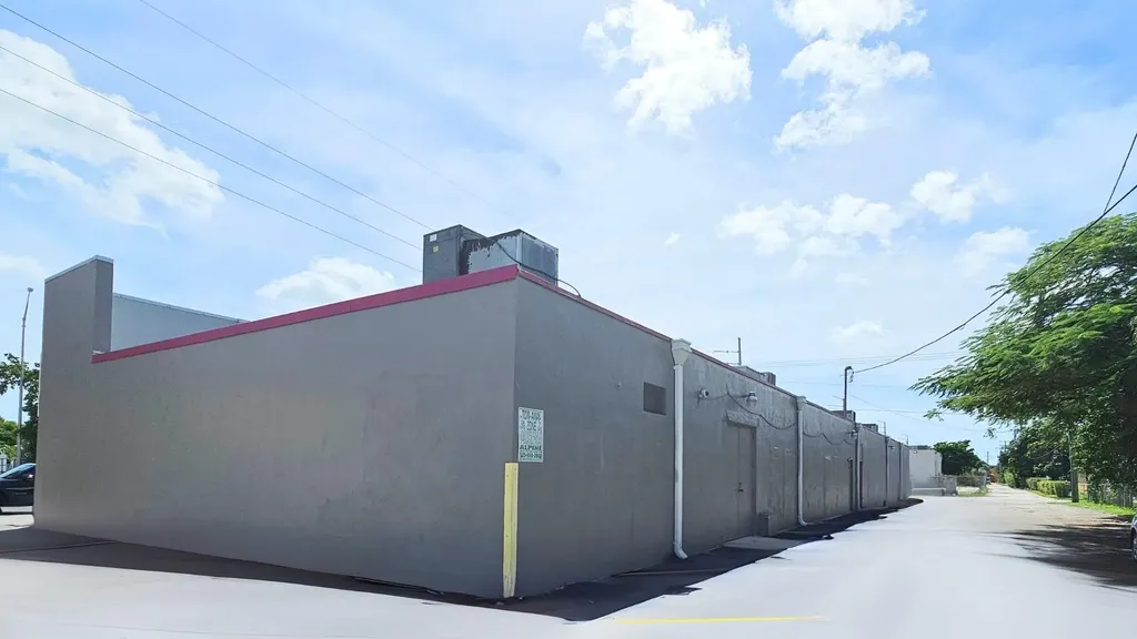 12208 NW 7th Avenue North Miami FL 33168