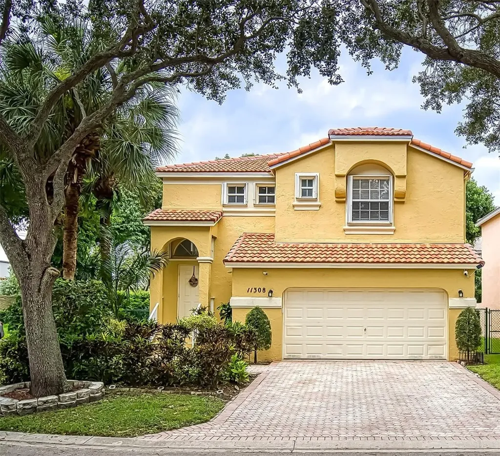 11308 NW 49th Drive Coral Springs FL 33076