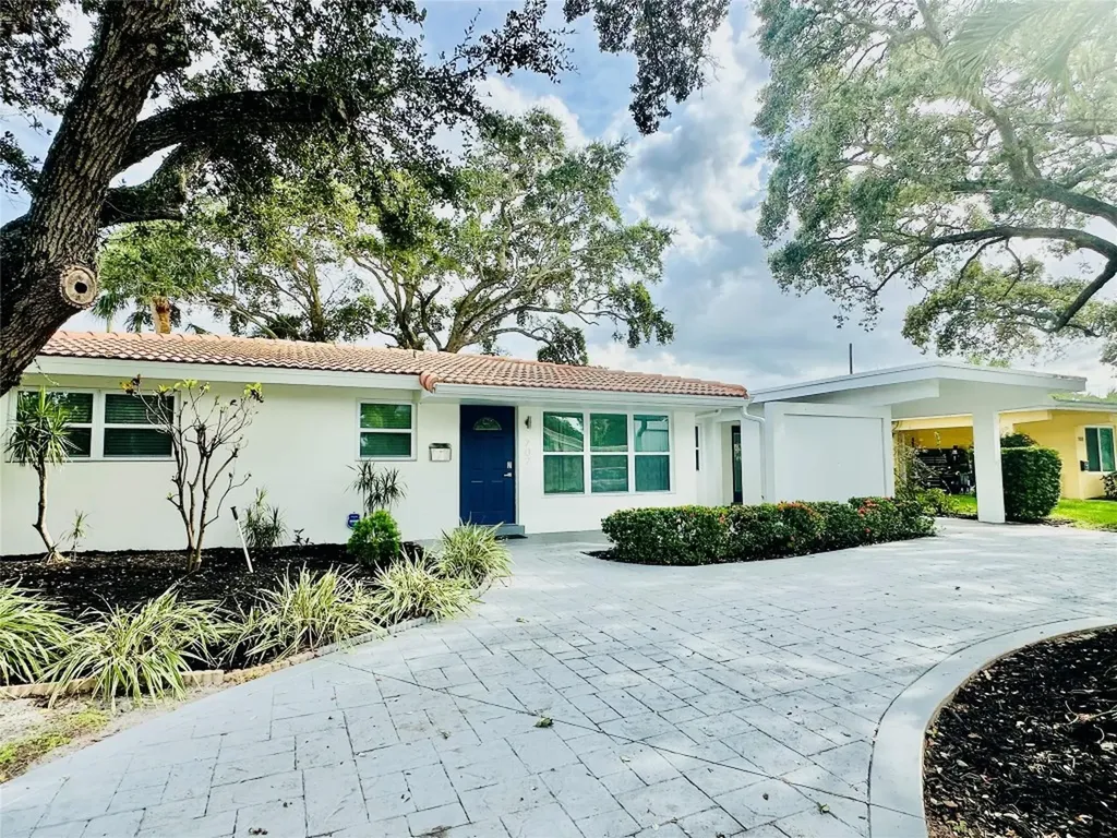 702 W Camino Real Boca Raton FL 33486