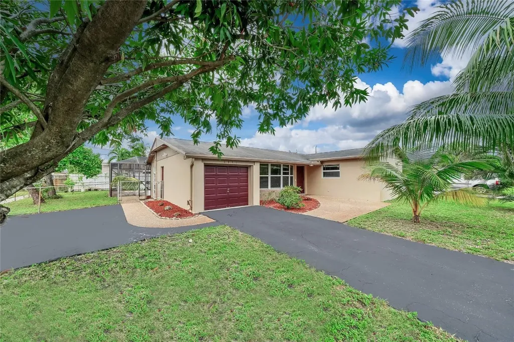 6841 NW 6th Street Margate FL 33063