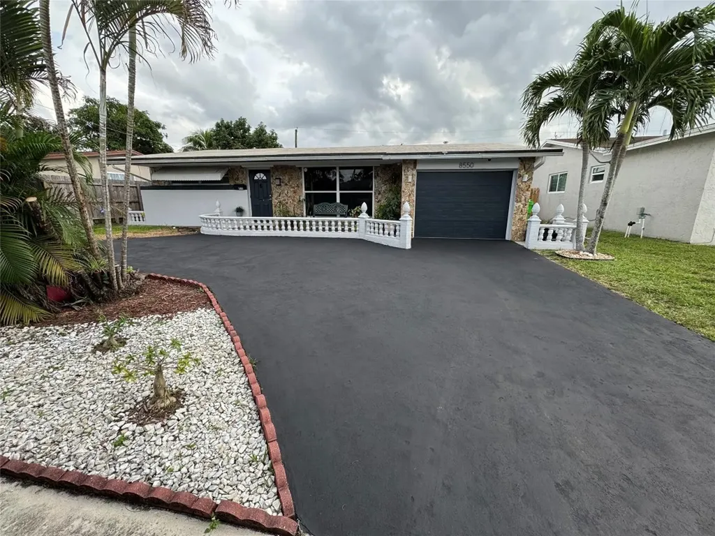 8550 NW 26th Street Sunrise FL 33322