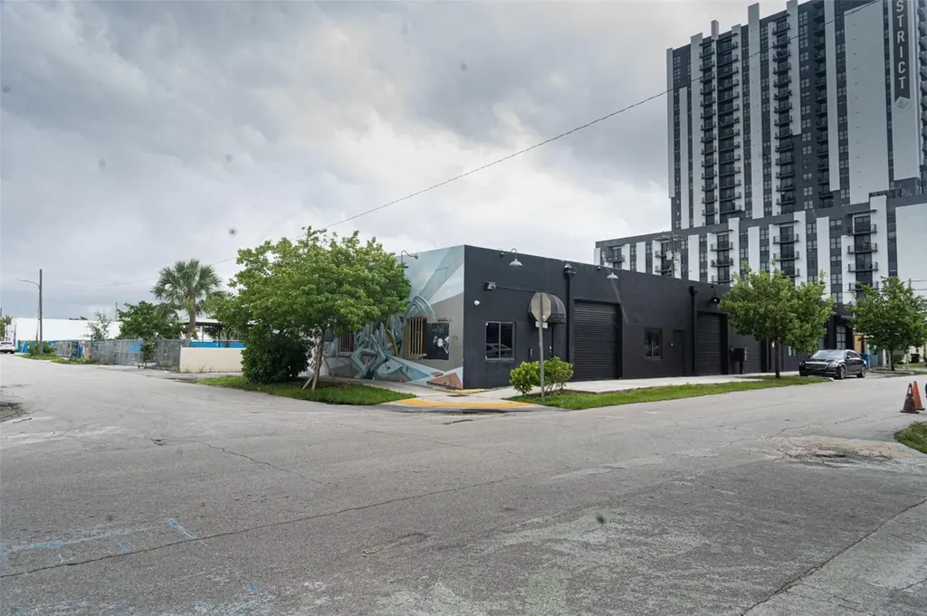 401 NE 8th Street Fort Lauderdale FL 33304