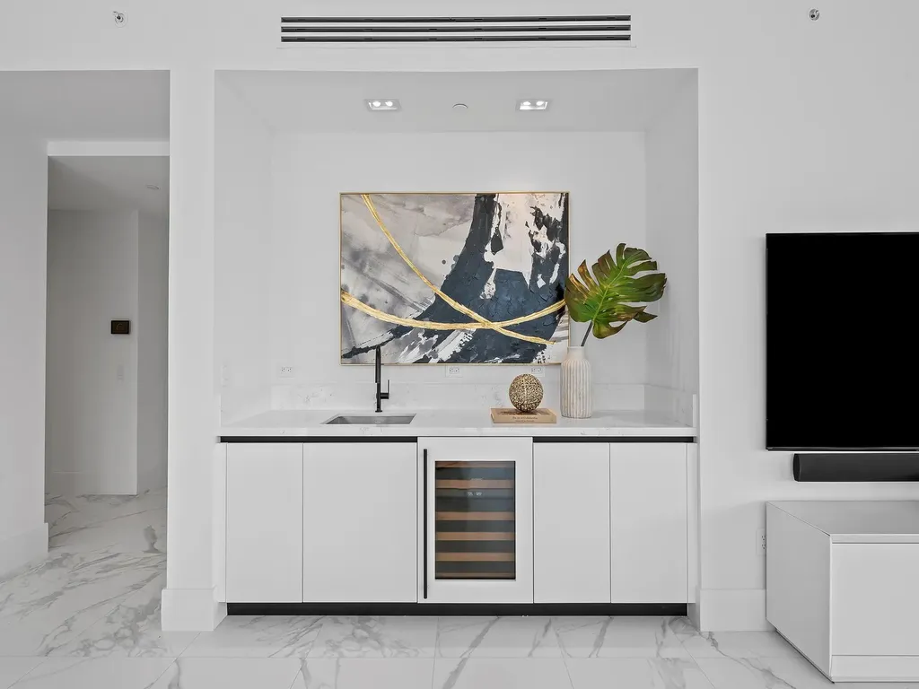 160 Isle Of Venice Drive Fort Lauderdale FL 33301