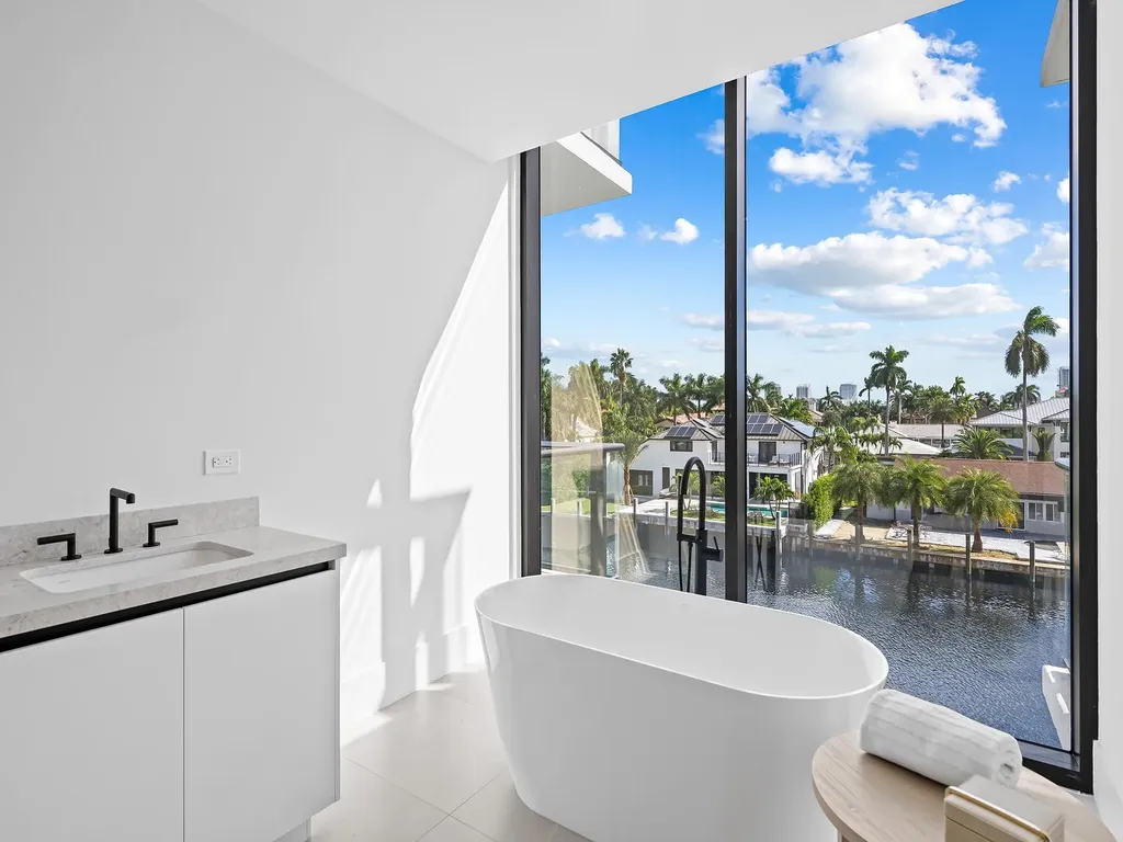 160 Isle Of Venice Drive Fort Lauderdale FL 33301