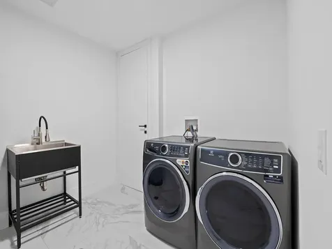 160 Isle Of Venice Drive Fort Lauderdale FL 33301