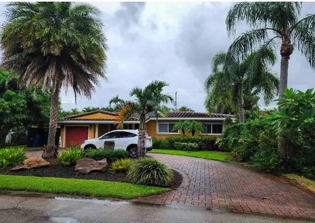 625 NW 28th Street Wilton Manors FL 33311