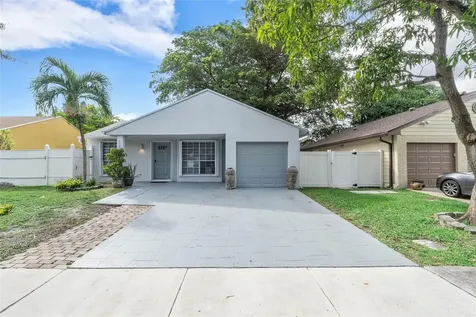 1410 SW 85th Terrace Pembroke Pines FL 33025