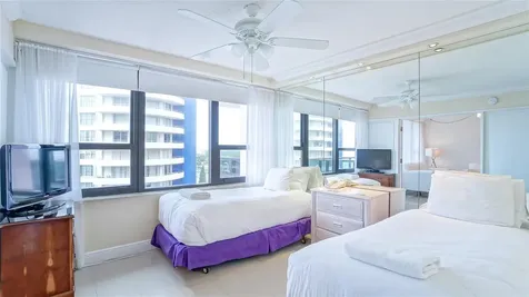 5225 Collins Avenue Miami Beach FL 33140