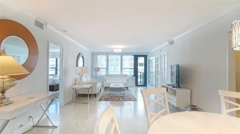 5225 Collins Avenue Miami Beach FL 33140
