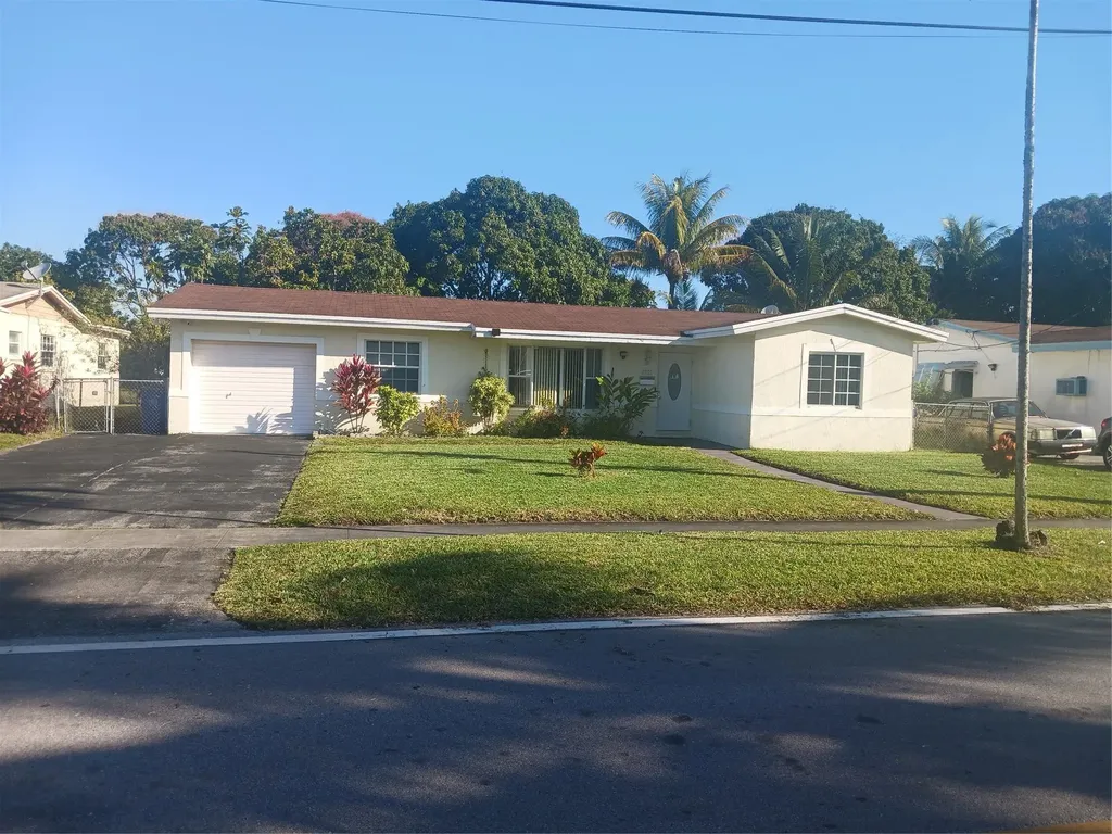 3321 NW 21st Street Lauderdale Lakes FL 33311