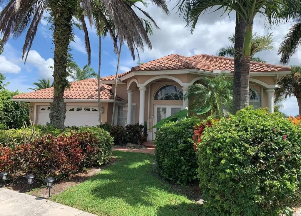 19315 King Palm Court Boca Raton FL 33498