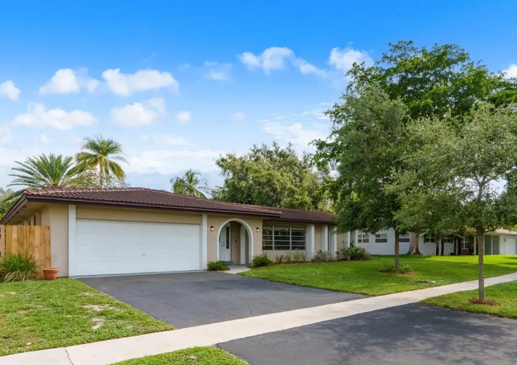 6661 SW 16th Street Plantation FL 33317
