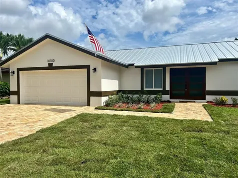 10100 SW 49th Manor Cooper City FL 33328