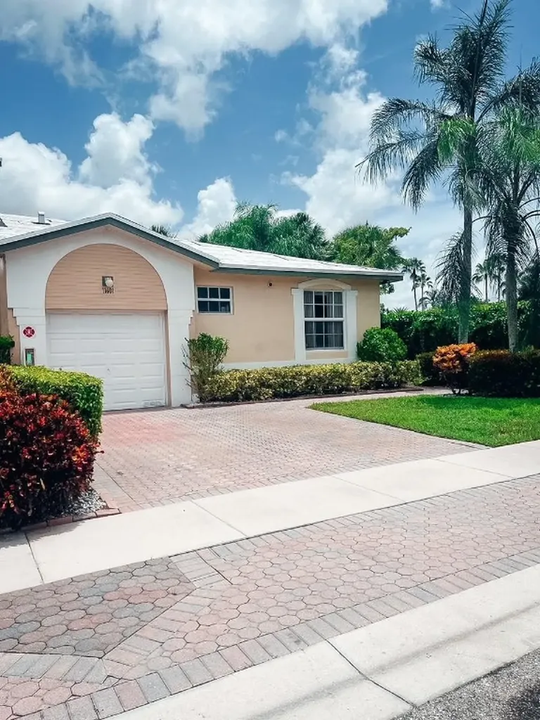 11601 NW 47th Drive Coral Springs FL 33076