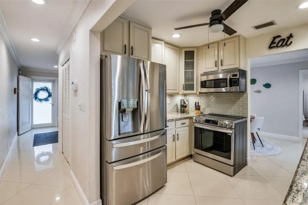 2750 SE 4th Street Pompano Beach FL 33062