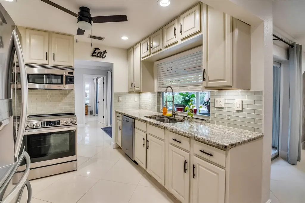 2750 SE 4th Street Pompano Beach FL 33062