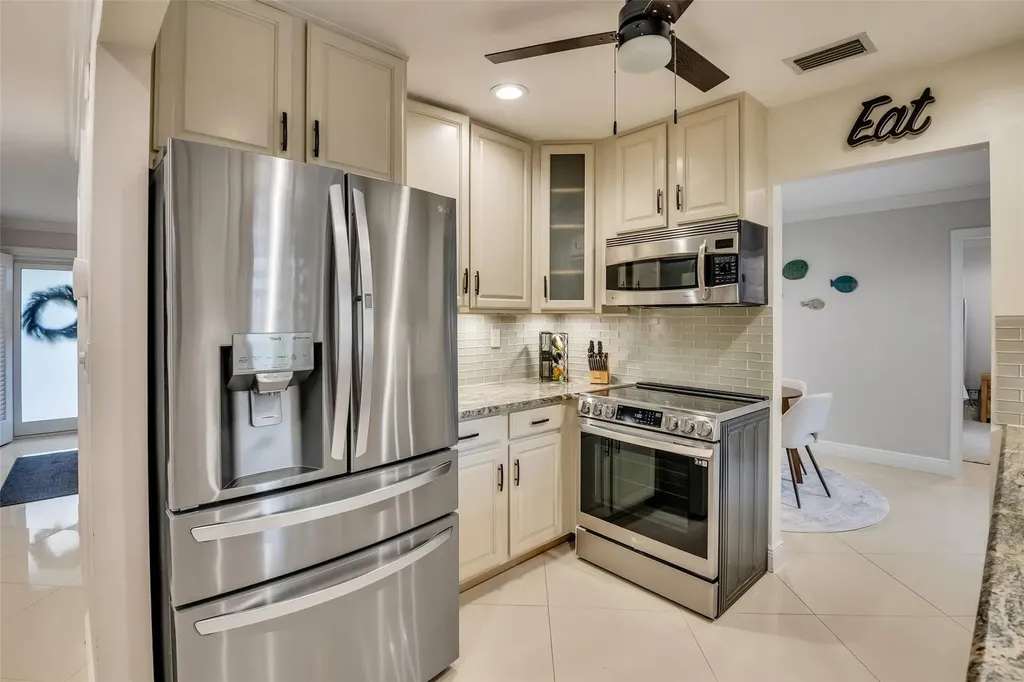 2750 SE 4th Street Pompano Beach FL 33062