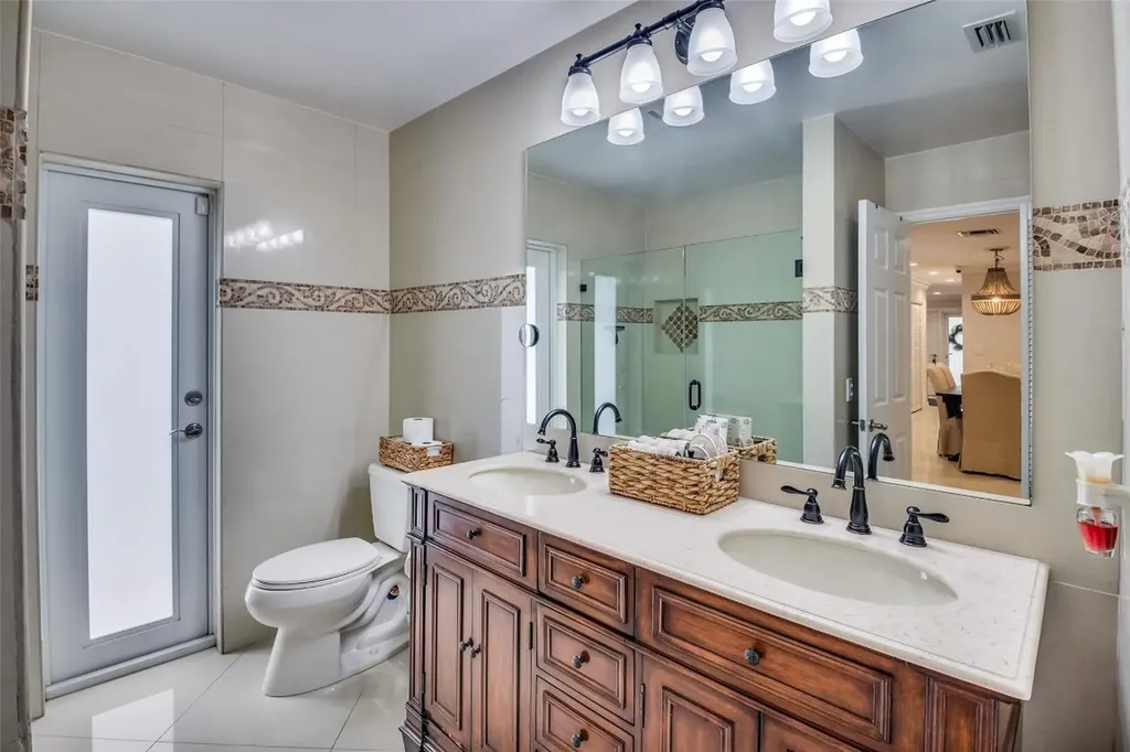 2750 SE 4th Street Pompano Beach FL 33062