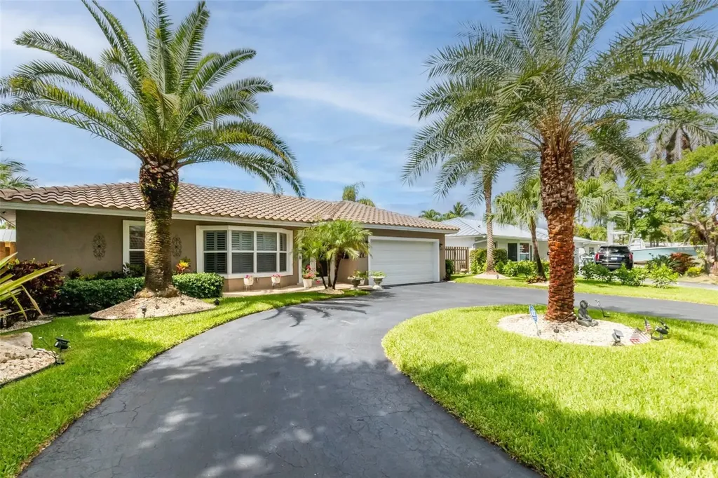 2750 SE 4th Street Pompano Beach FL 33062