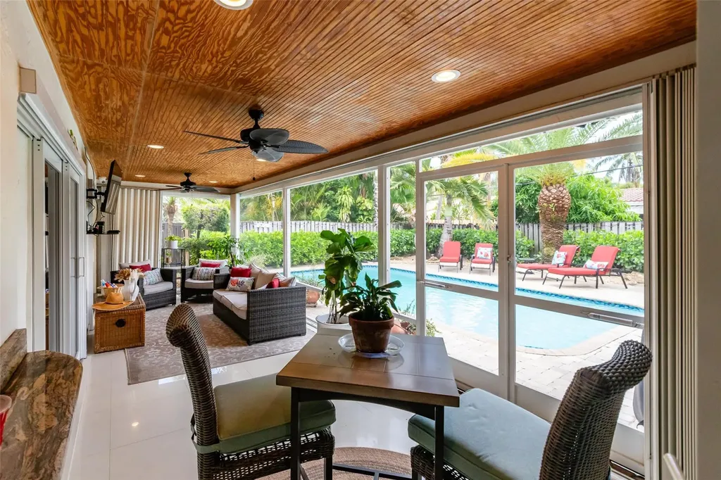 2750 SE 4th Street Pompano Beach FL 33062