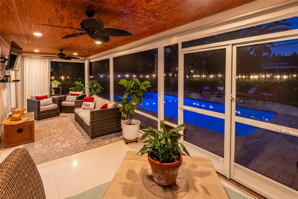 2750 SE 4th Street Pompano Beach FL 33062