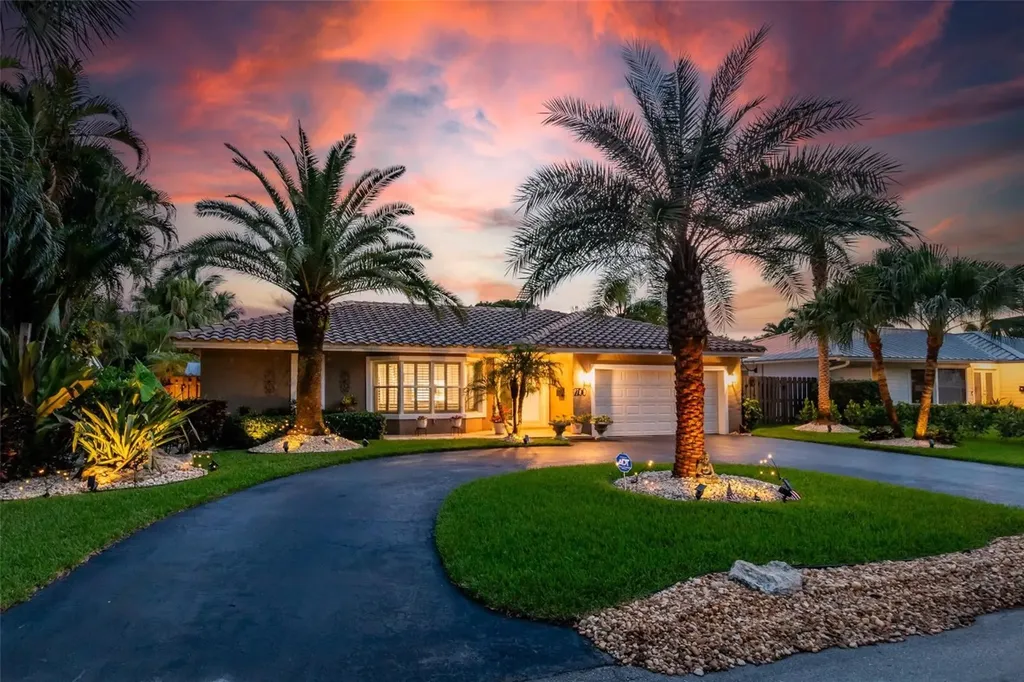 2750 SE 4th Street Pompano Beach FL 33062