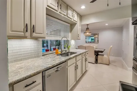 2750 SE 4th Street Pompano Beach FL 33062