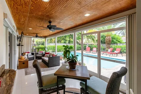 2750 SE 4th Street Pompano Beach FL 33062
