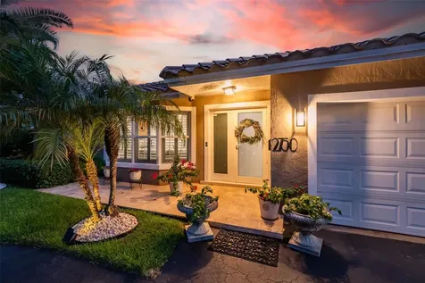 2750 SE 4th Street Pompano Beach FL 33062