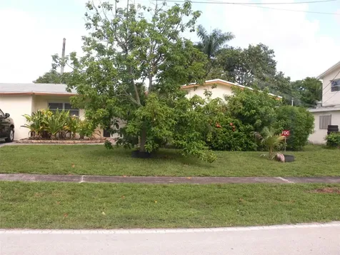 4079 NW 35th Way Lauderdale Lakes FL 33309