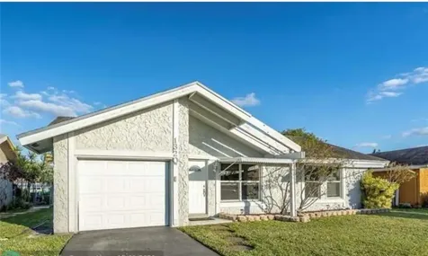 1320 SW 82nd Terrace North Lauderdale FL 33068