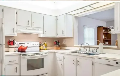 1320 SW 82nd Terrace North Lauderdale FL 33068