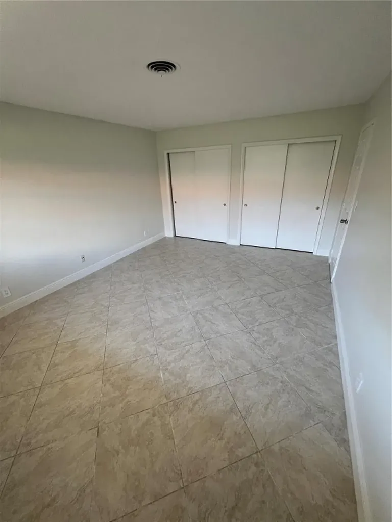 4800 NE 21st Avenue Fort Lauderdale FL 33308