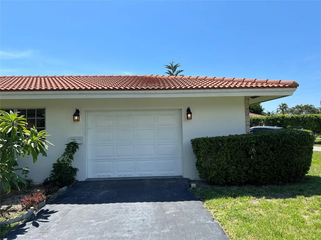 4800 NE 21st Avenue Fort Lauderdale FL 33308