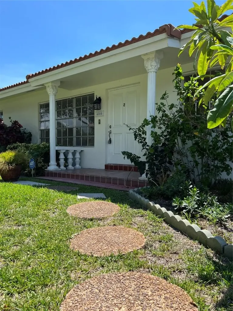 4800 NE 21st Avenue Fort Lauderdale FL 33308