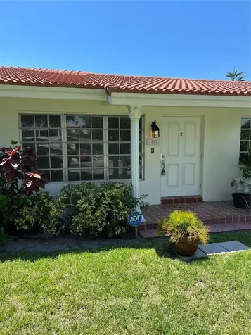 4800 NE 21st Avenue Fort Lauderdale FL 33308