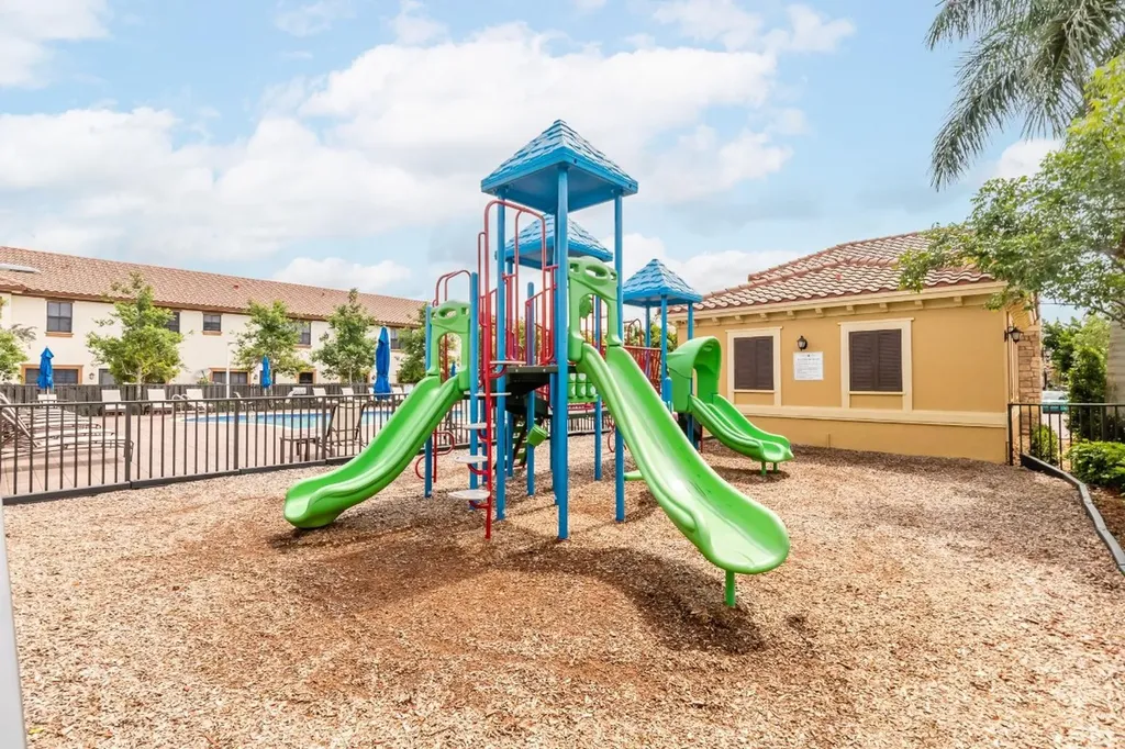 8455 Lakeview Trail Parkland FL 33076